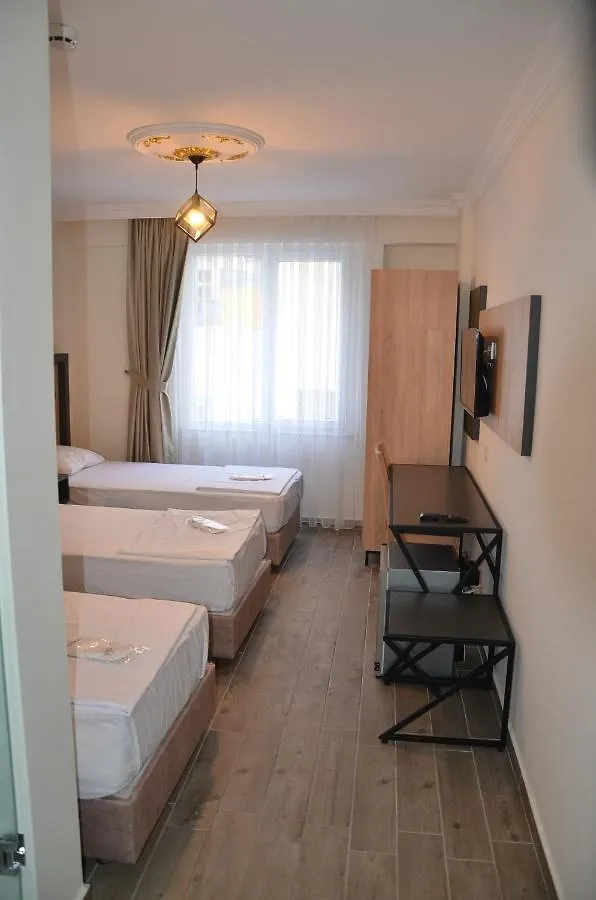 Hotel Piyes Otel Antalya Turquía