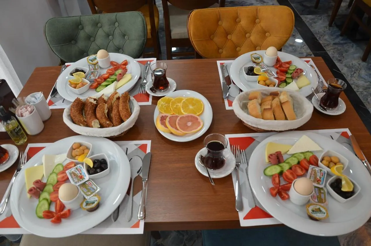 Piyes Otel Antalya Turquía