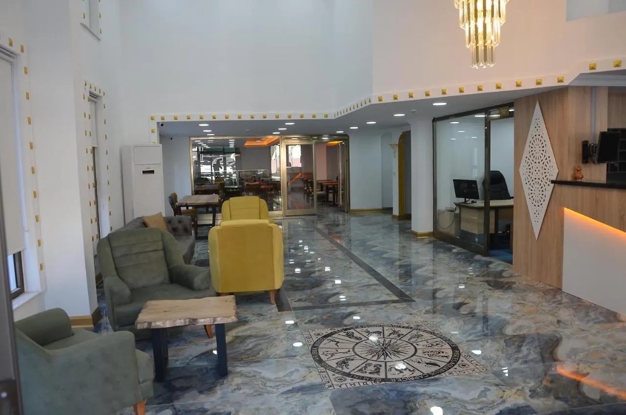 מלון אנטליה Piyes Otel
